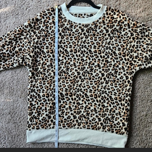Leopard Print Women's Jacket - Picture 6 of 8